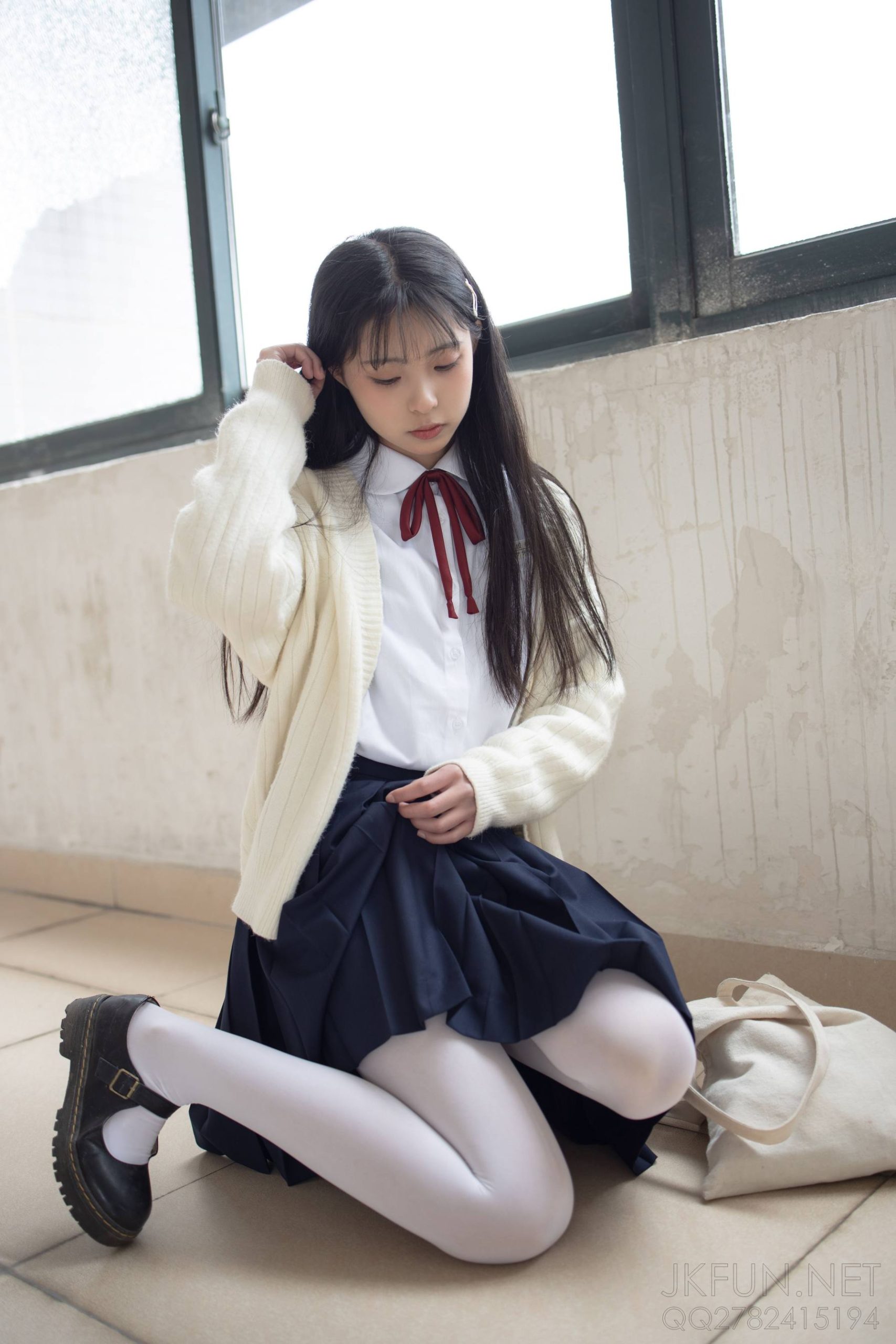 图片[3]-甜美可人的白丝姑娘【127P】20011-朵兔兔