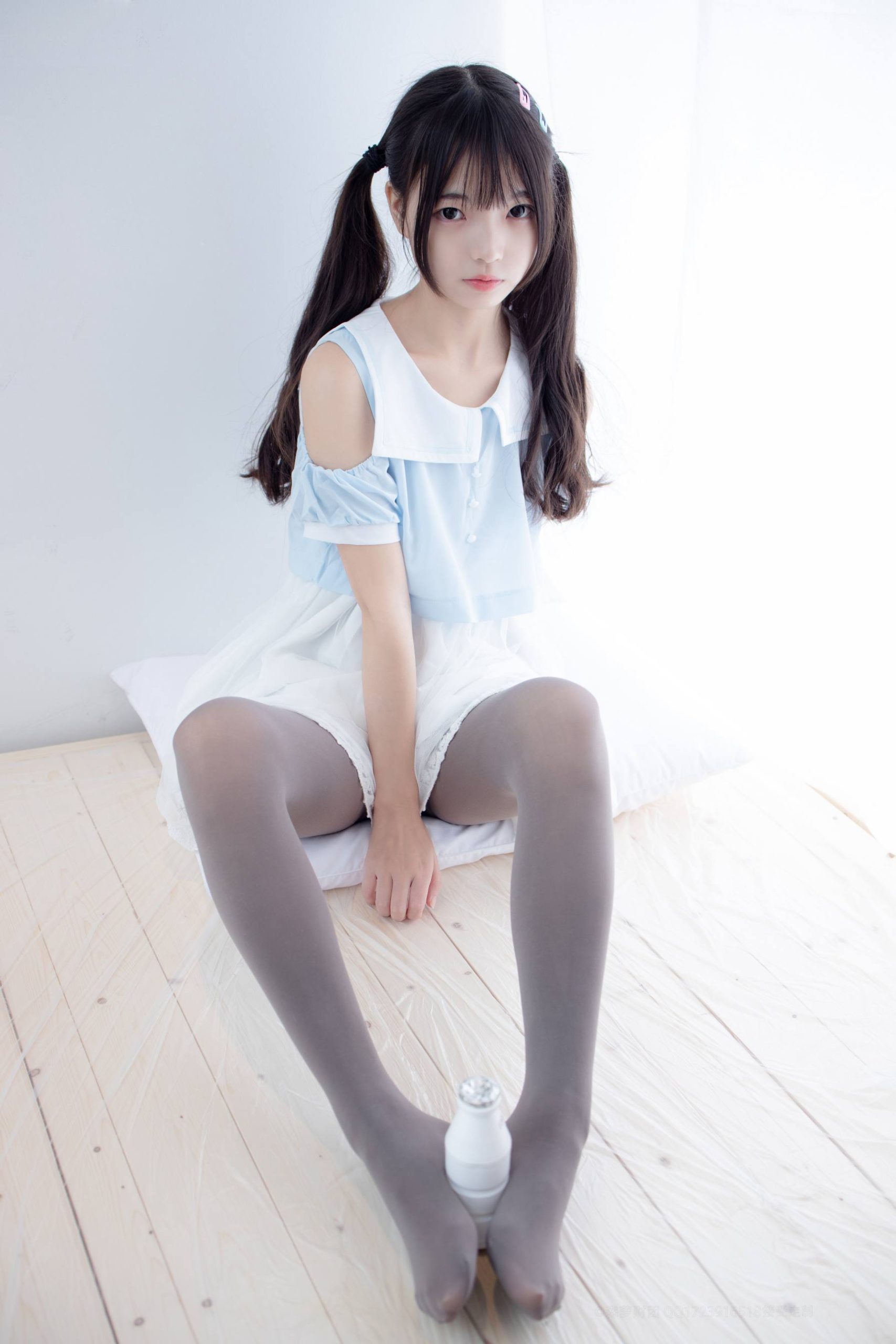 超级甜美的灰丝小姑娘【86P】20005-朵兔兔