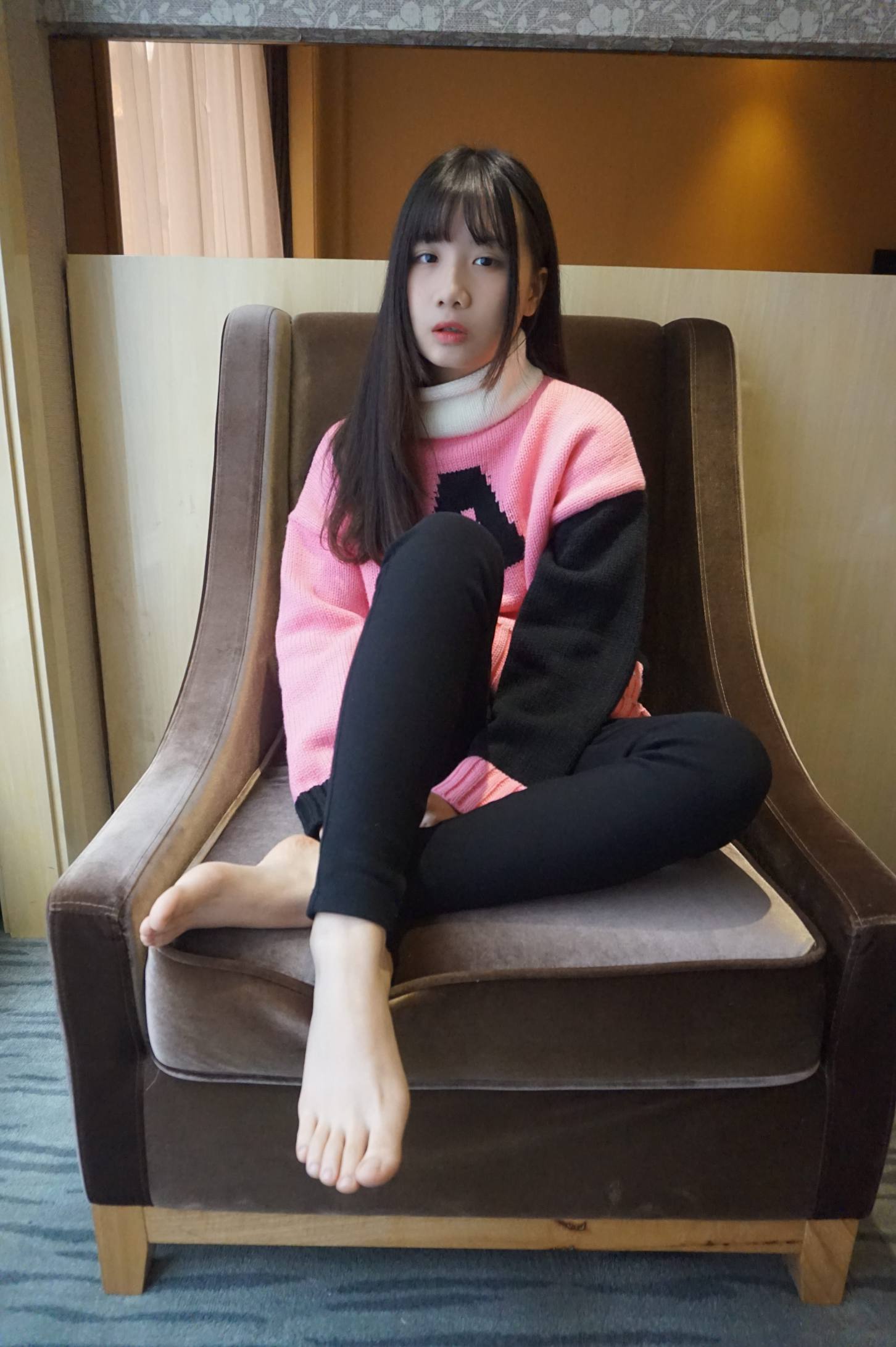 齐刘海的长发女孩【70P】20016-朵兔兔