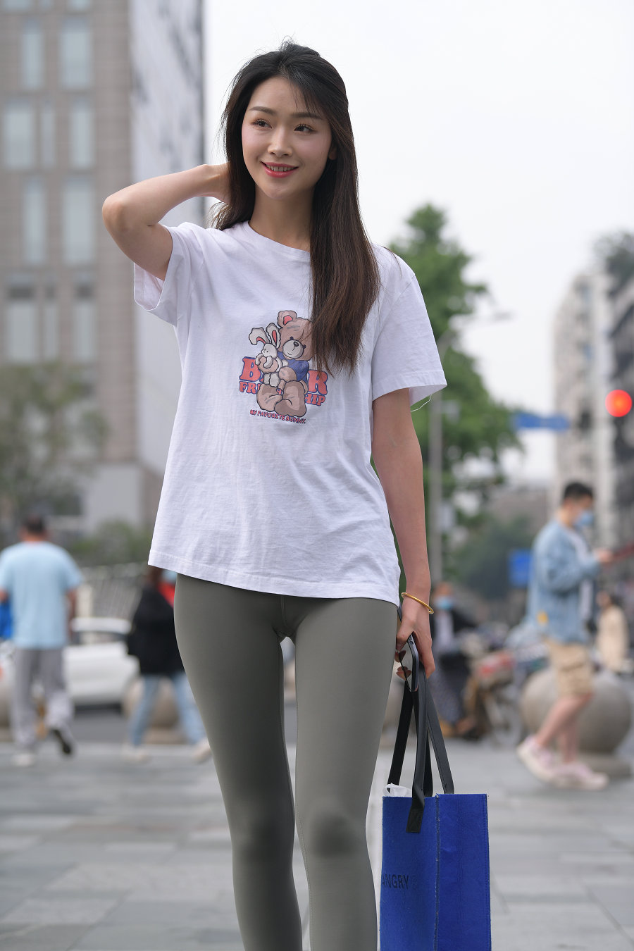 一身休闲装的瑜伽裤女孩J2961 709P1V-24.1GB-朵兔兔