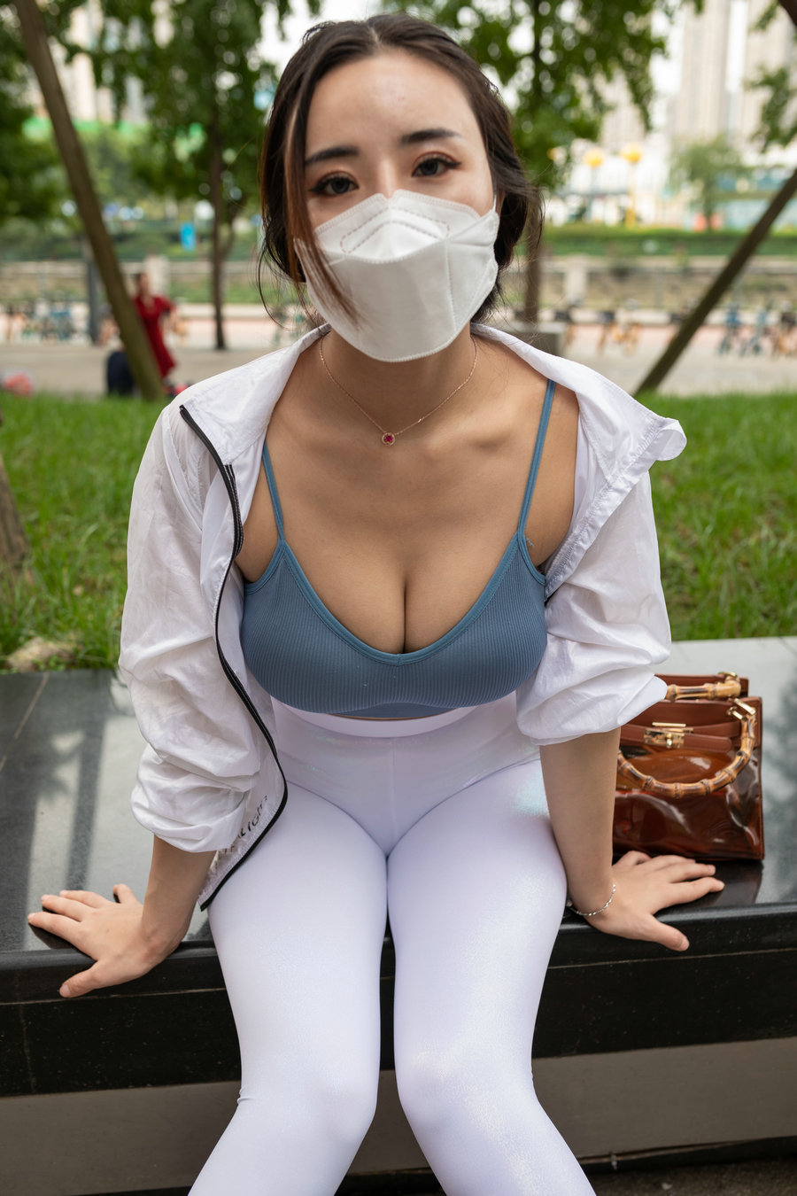 白色瑜伽裤女孩很漂亮 J1518 856P4V-30.0GB-朵兔兔
