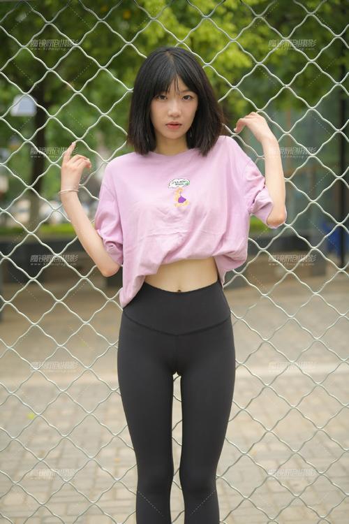 图片[5]-穿瑜伽裤打篮球的大三女孩J2198 463P1V-18.6GB-朵兔兔
